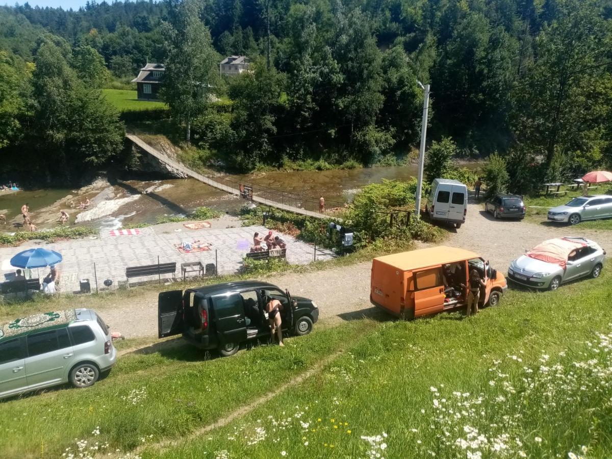 Садиба Федорчуків Гірська Хатина Sesori Kültér fotó